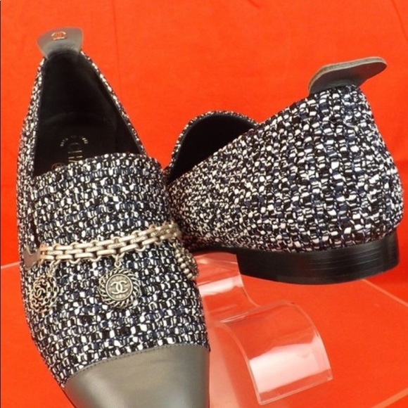 Chanel charm loafer - Picture 8 of 8